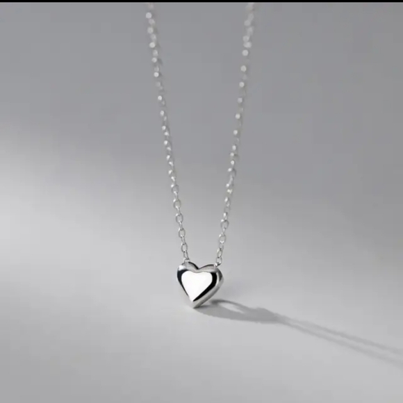 Heart Shape Pendant 925 Silver Necklace - Picture 1 of 3